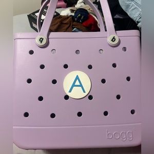 BOGG BAGG WITH CHARM (REMOVABLE) LILIAC
